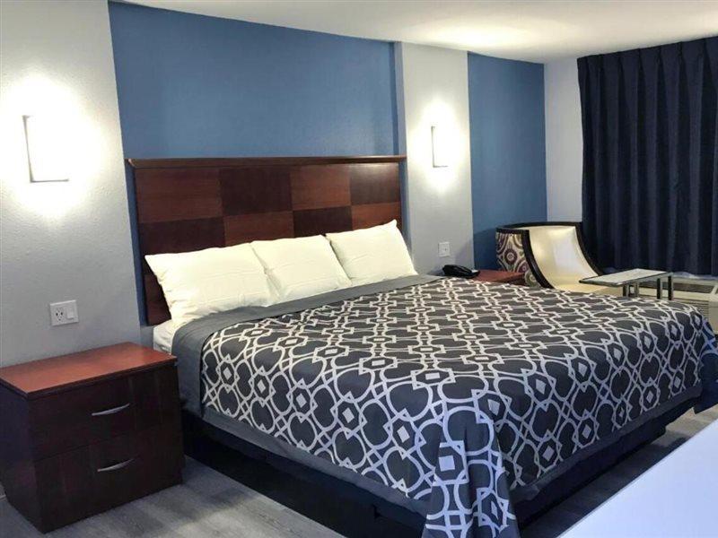 Americas Best Value Inn - Декейтер Экстерьер фото